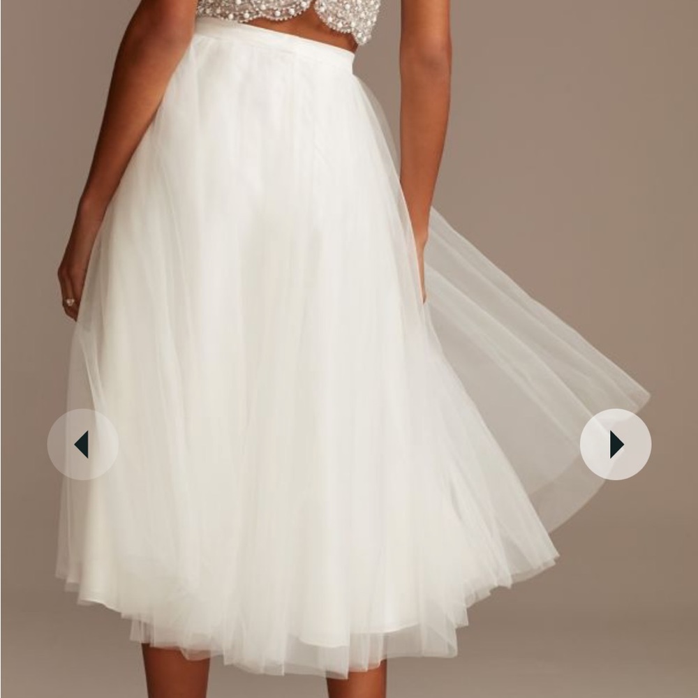 USED DB white skirt
